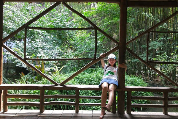 1090d5b80b4549838df24505b3273fd3.jpg 王涛 横版.jpg