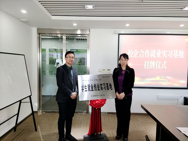 8889aee52df8403f8d3605128cf4fbfa.jpg C00A81CA16051E52BA6A9728DB45A3DA.jpg