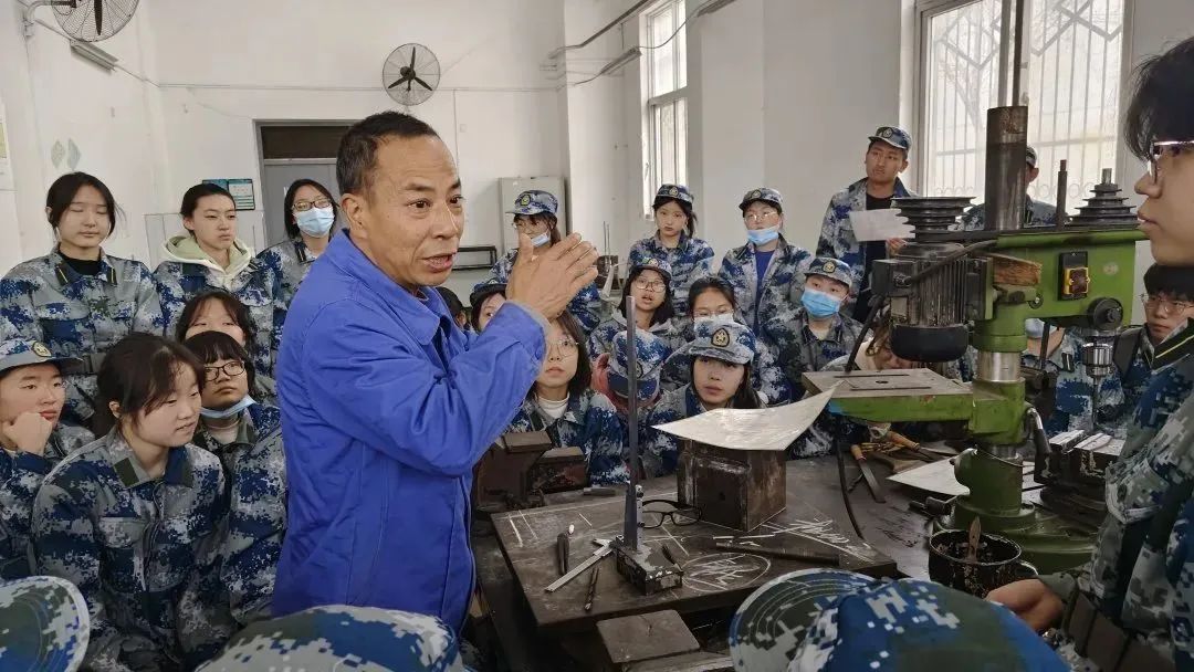 5c3e05c4b195489c8f0e98d5ec82ca40.jpg 5c3e05c4b195489c8f0e98d5ec82ca40.jpg