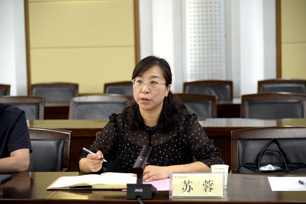 七猫小说
党委书记苏蓉主持座谈会.jpg